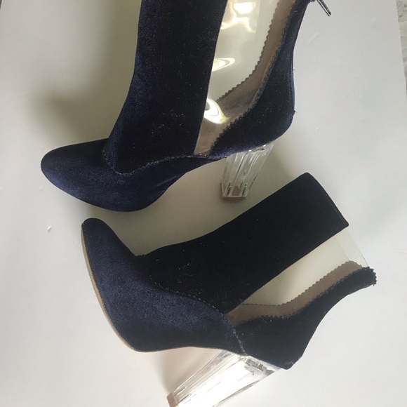 Clear block heel velvet booties size 8 1/2 - Picture 2 of 9